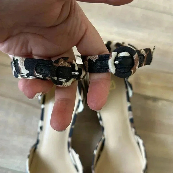CABI “KIKI” Ankle Strap Leopard Print Shoes Women's Size 9 - Picture 7 of 7